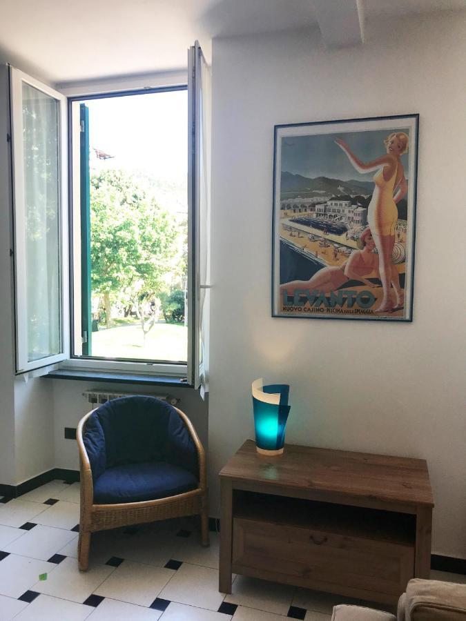 Piazza Staglieno - Appartamento Centralissimo A 30M Dalla Spiaggia 레반토 외부 사진